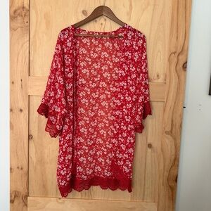 Maurice’s Red Floral Kimono with Lace Trim Women’s Medium